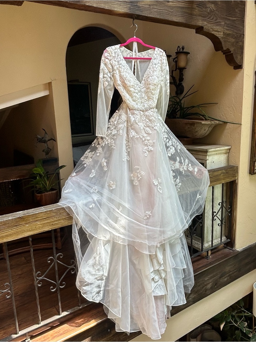 David's Bridal Ivory Long-Sleeve Lace Wedding Gown size 16